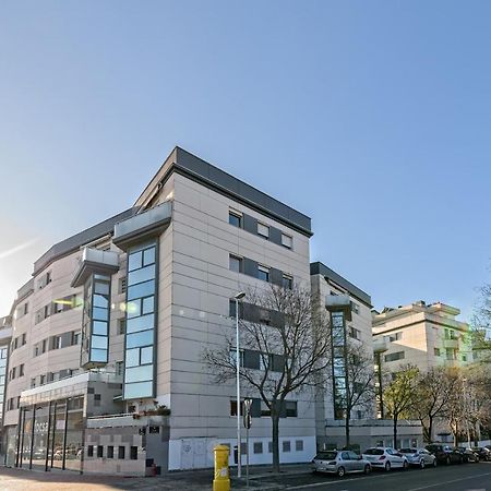 Calido Apartamento Con Piscina En Barcelona Ripollet Exteriör bild