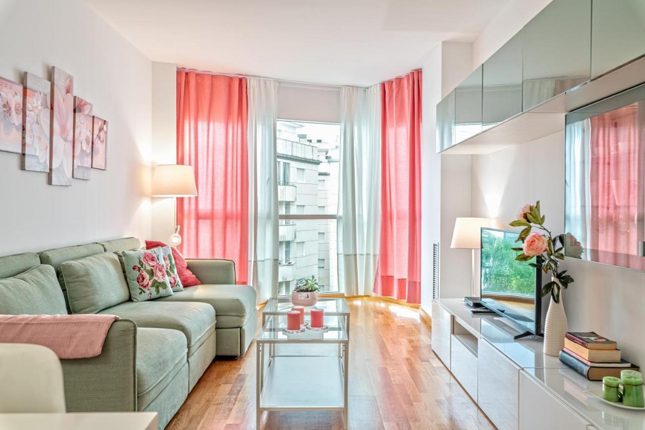 Calido Apartamento Con Piscina En Barcelona Ripollet Exteriör bild