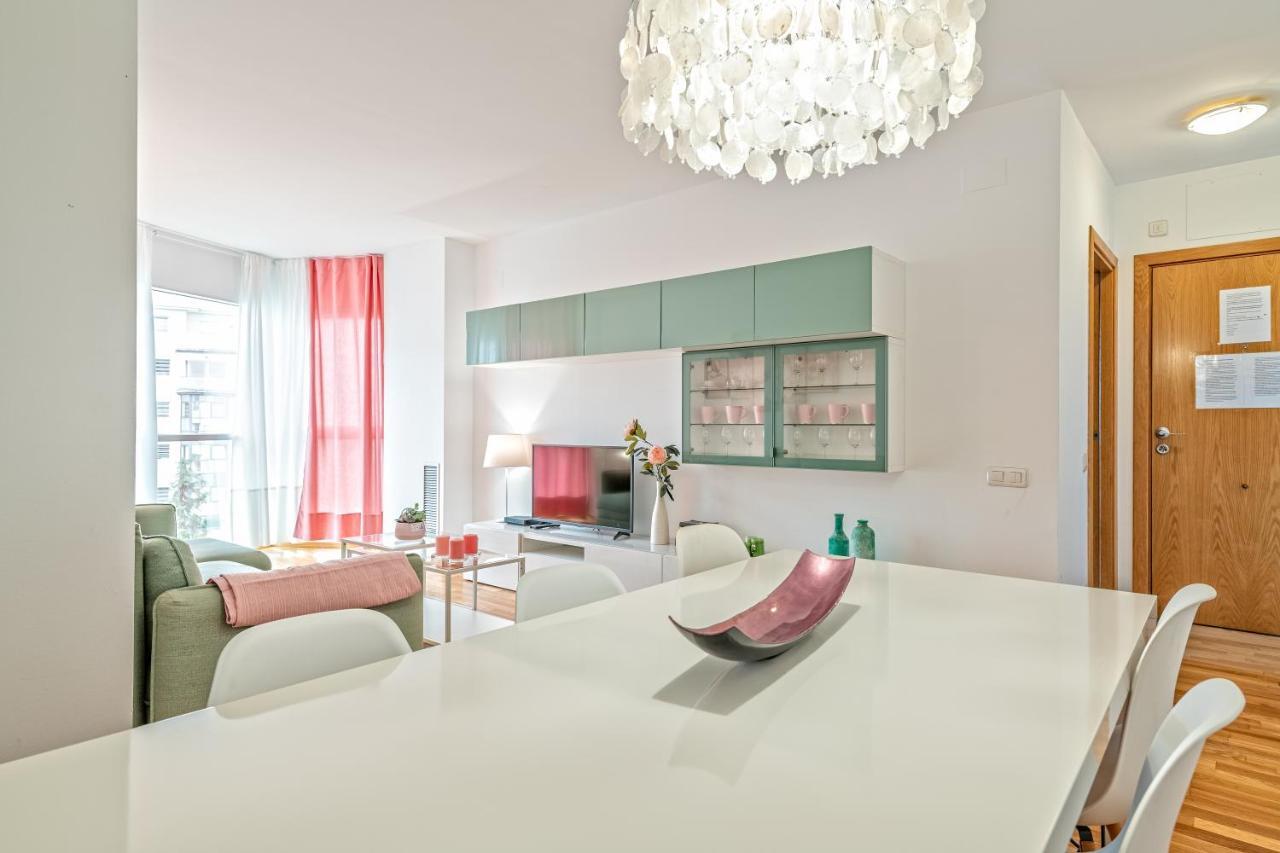 Calido Apartamento Con Piscina En Barcelona Ripollet Exteriör bild